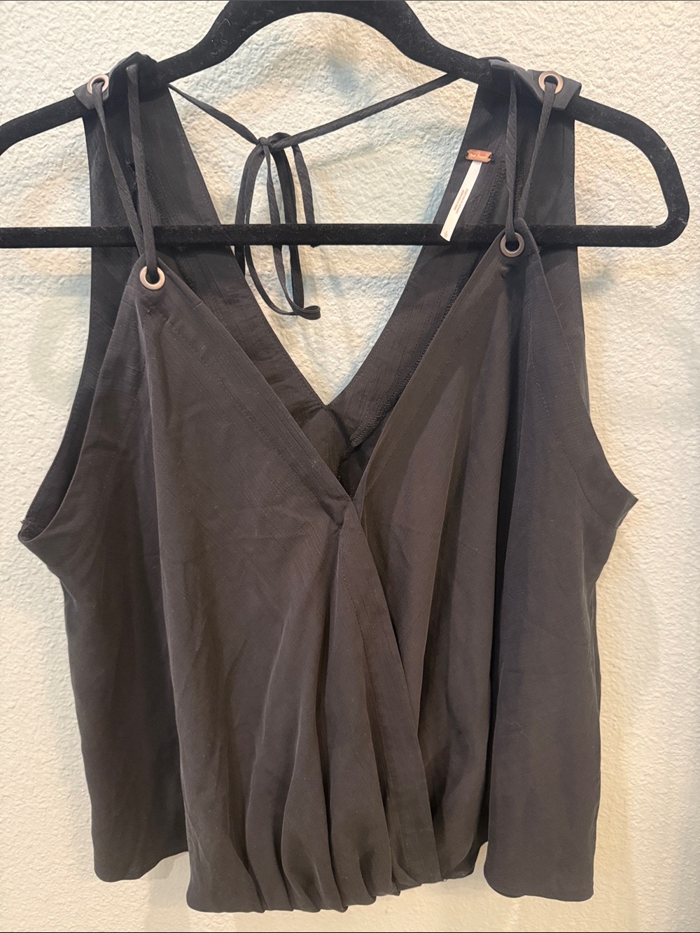 Free People Black Sleeveless Surplice Tank Top Large